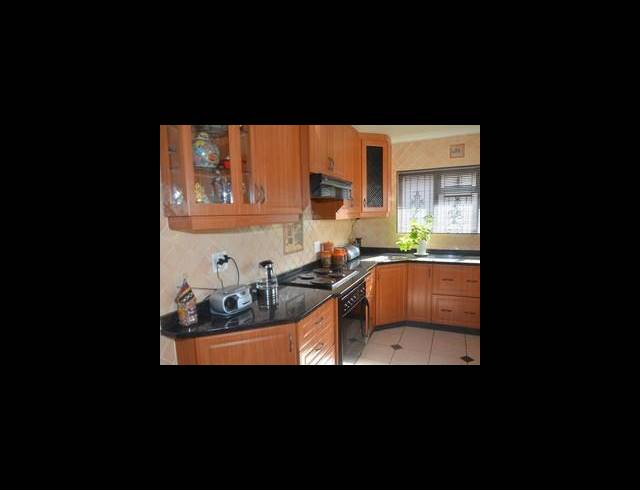6 BEDROOM FREESTANDING FOR SALE IN WESTVILLE